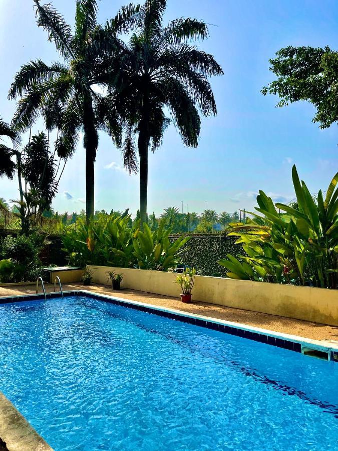 Residence Bertille Abidjan Cocody Exterior foto
