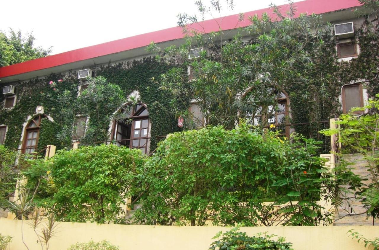 Residence Bertille Abidjan Cocody Exterior foto